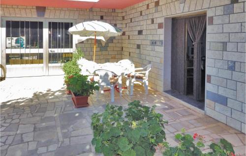 One-bedroom Apartment In Putini