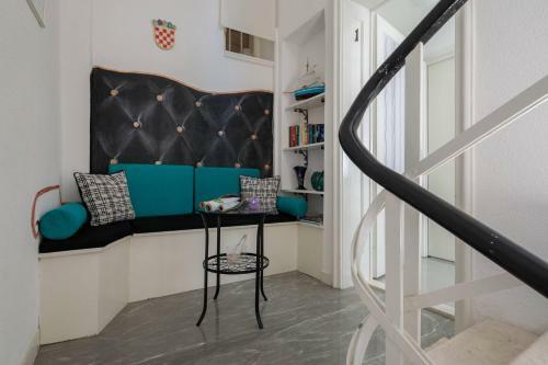 Apartamentos Plr-peristyle Luxury Rooms