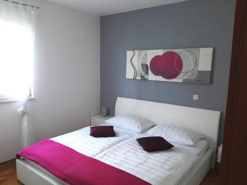 Apartments By The Sea Split - 2983