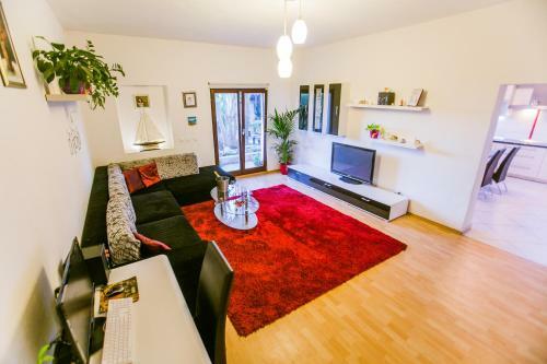 Grand View Apartments