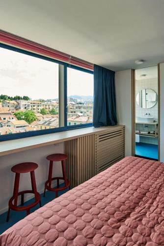 Bed & Breakfast Up There Design Rooms