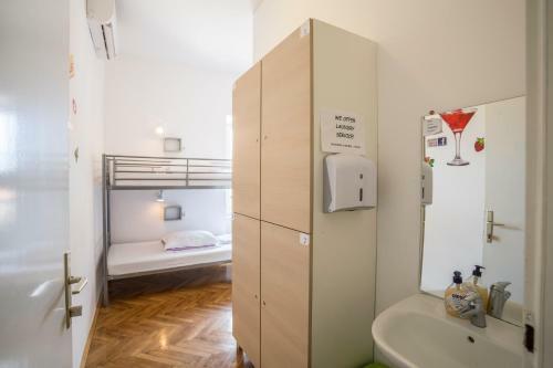 Downtown Hostel
