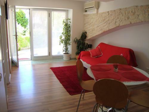 Apartment Nela And Vito