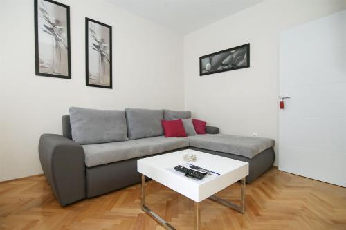 Apartment Andelina