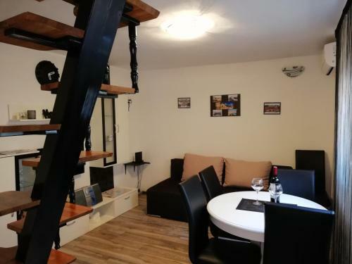 Sara Apartment