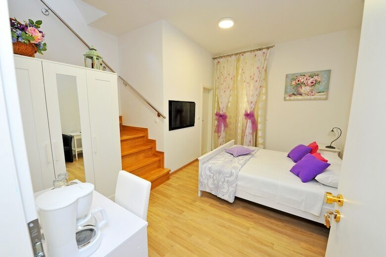 Hostal Luxury Rooms Nirvana