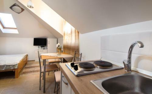 Hostal La Perla Luxury Apartments
