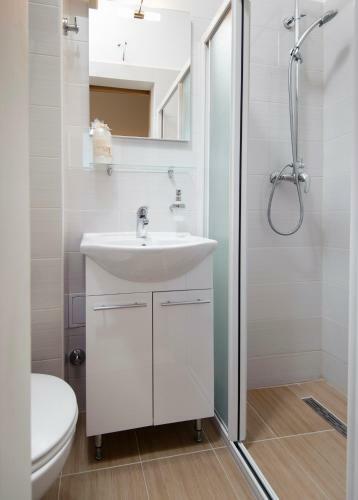 Hostal La Perla Luxury Apartments