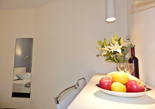 Hostal Guest House Varos