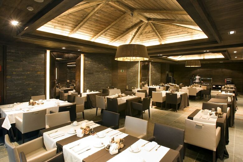 Hotel Val De Neu Baqueira