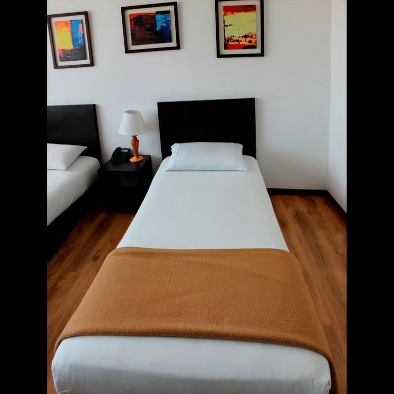 Hotel Innova 68