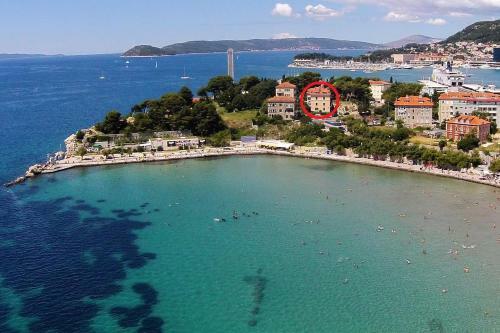 Apartments By The Sea Split - 2990