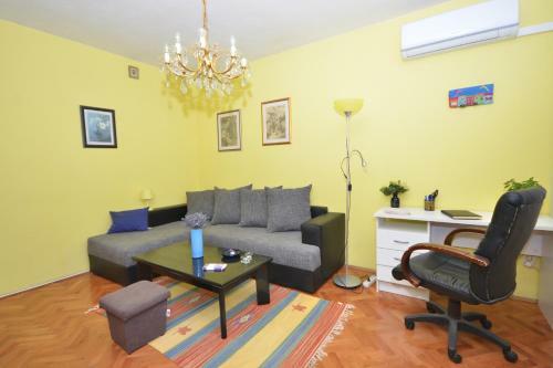 Sunshine Apartment