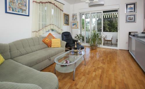 Apartment Kuny Bacvice