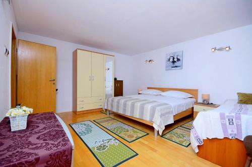 Apartment Diamar