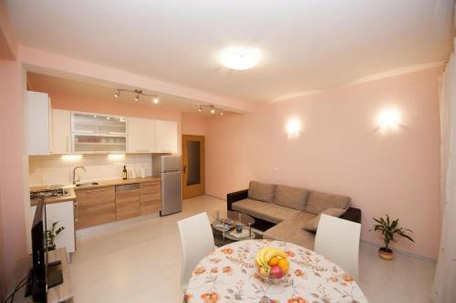 Apartments With Wifi Split - 11252