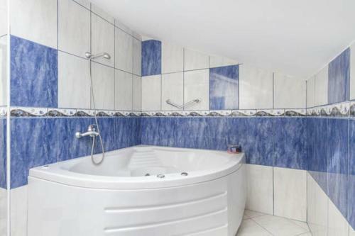 Apartment Bota
