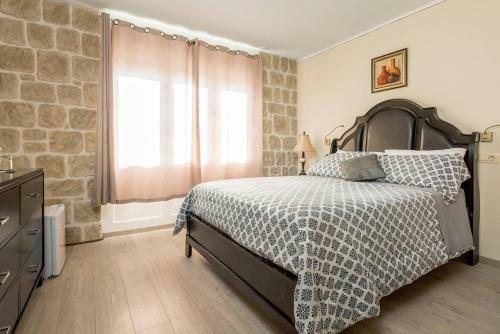 Hostal Palace Queen Mary Luxury Rooms