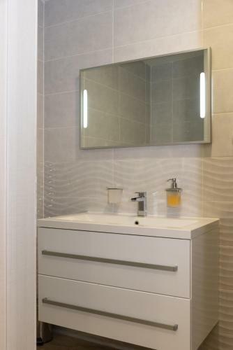 Hostal Palace Queen Mary Luxury Rooms