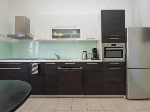 Apartments With Wifi Split - 11255