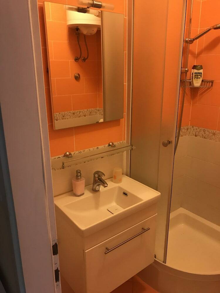 Hostal Nirvana Rooms Split
