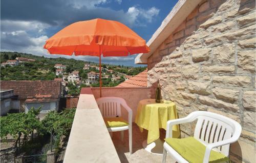 Two-bedroom Apartment In Splitska