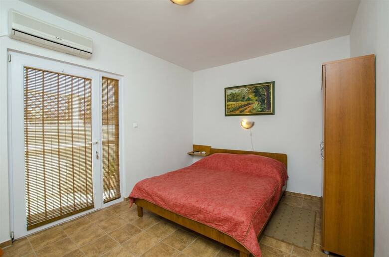 Apartments Jozsef