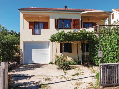 One-bedroom Apartment In Maslenica