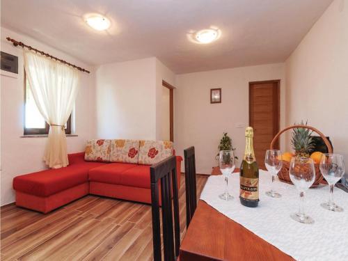 One-bedroom Apartment In Maslenica