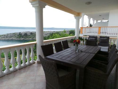 Holiday Home In Maslenica 8102