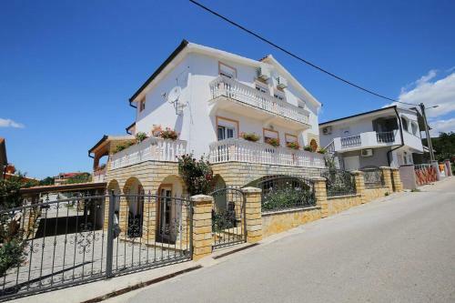 Apartment Maslenica 6572b