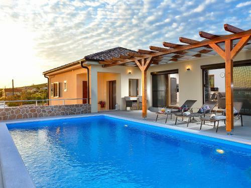 Villa Sunrise