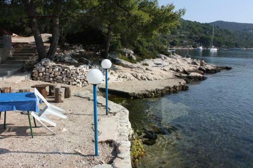 Apartment Maslinica 5180a