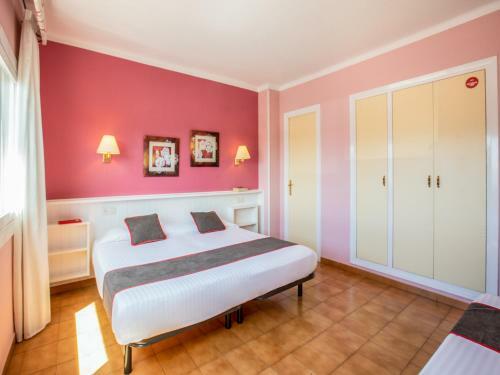 Albergue Oyo Hostal Casa Feliu