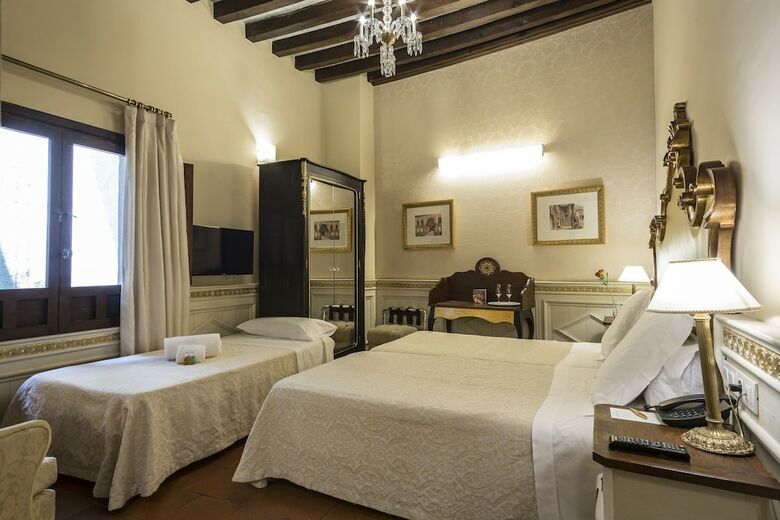 Hotel Casa 1800 Granada
