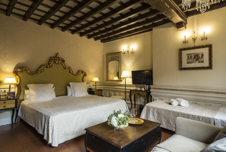 Hotel Casa 1800 Granada
