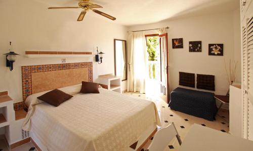 Granada Apartments