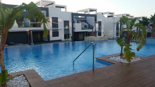 Oasis Beach IX Apartments