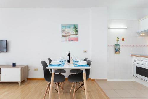 Apartamento Frontline Bajamar With Pool & Gym