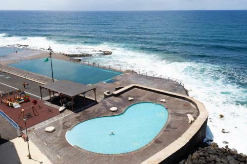 Apartamento Frontline Bajamar With Pool & Gym