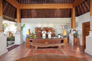 Hotel Villa Kayu Raja