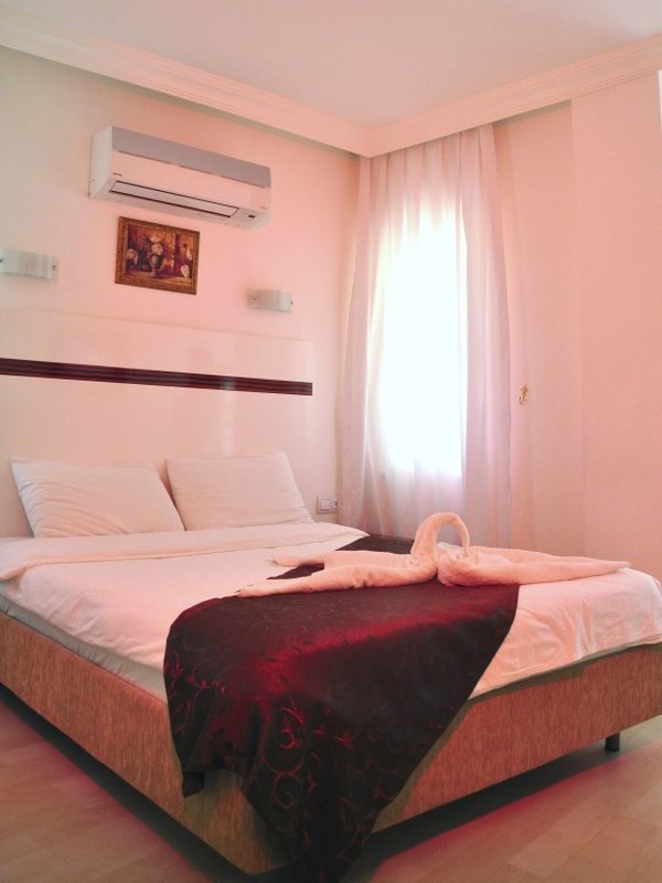 Lara Atalla Hotel