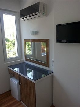 Lara Atalla Hotel