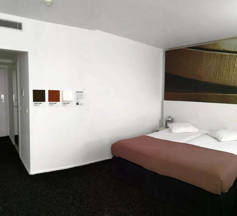 Hotel Pantone