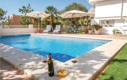 Two-bedroom Apartment In Mazarron