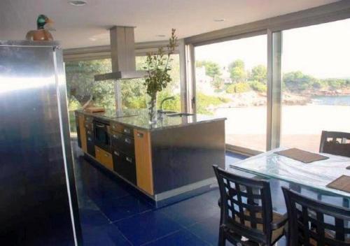 Fant�stica Villa En UNA Cala