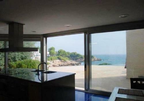 Fant�stica Villa En UNA Cala