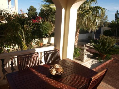 Beautiful Villa With Private Pool And Barbecue