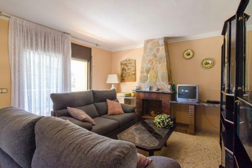 Montbarbat Villa Sleeps 6 Pool