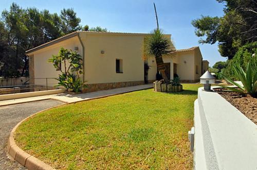 Moraira Villa Sleeps 8 Pool Air Con Wifi